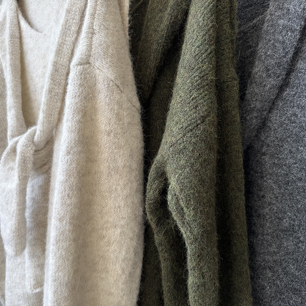 【Y25805】 實拍溫柔軟糯V領毛衣+針織披肩(含羊毛3％）251023