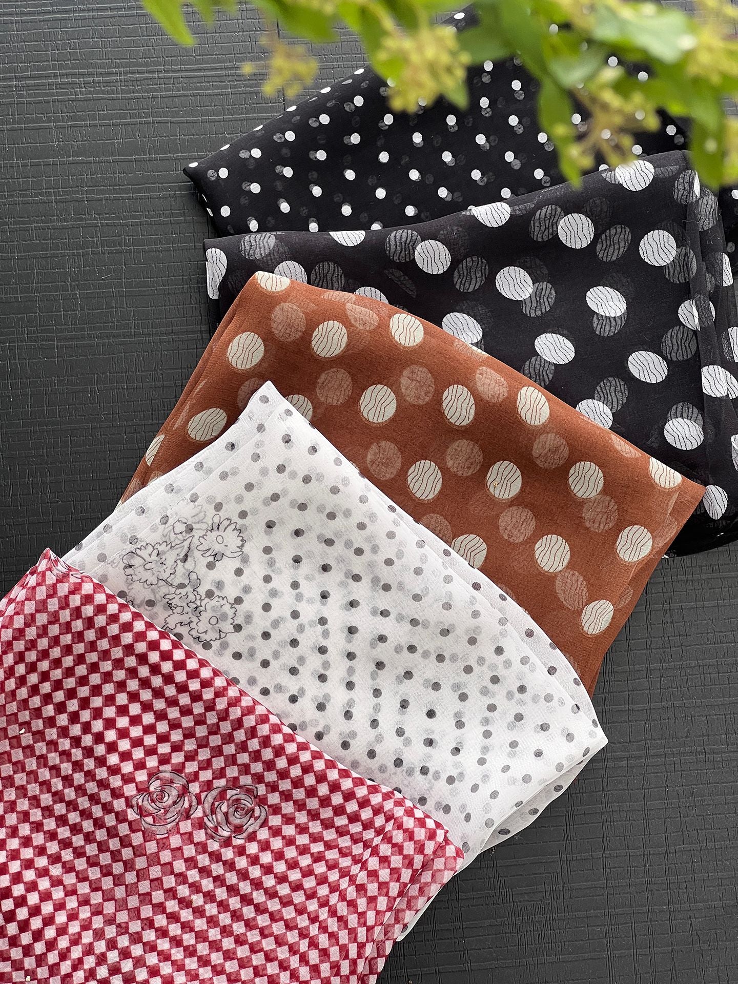 【cimzW807】 法式复古高级感絲巾髮帶綁脖多用途絲巾260319