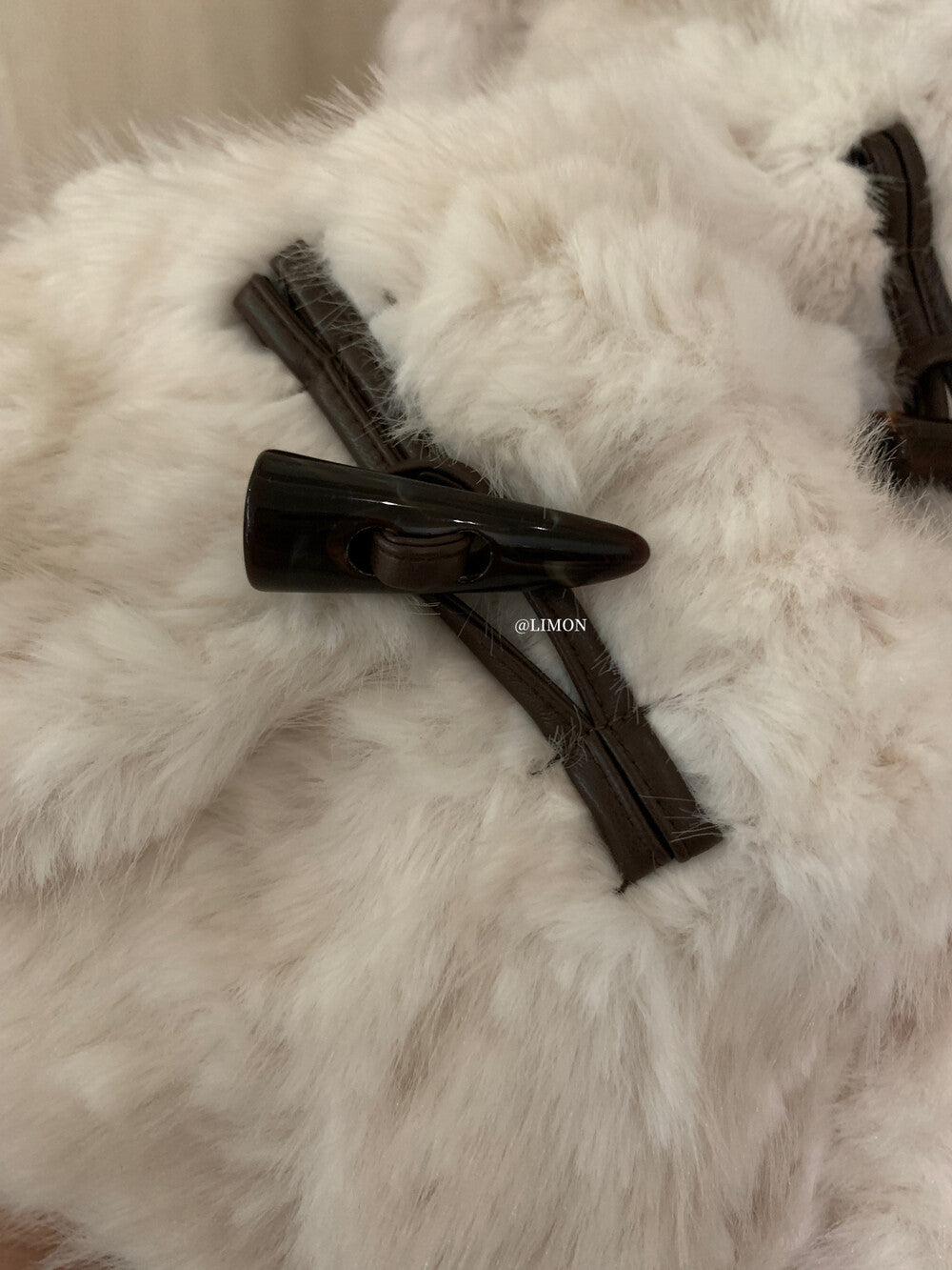 【L1230】實拍檸檬冬季加厚保暖立領牛角扣仿皮草外套251117