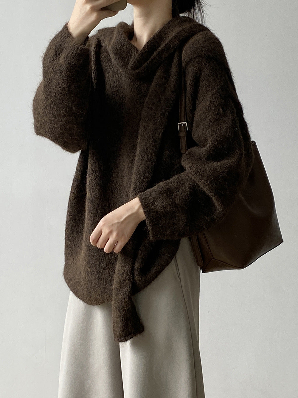 【Y25805】 實拍溫柔軟糯V領毛衣+針織披肩(含羊毛3％）251023