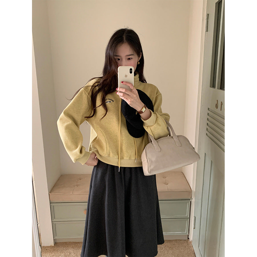 【H5552】實拍休閒刺繡絨面半拉鍊立領大學T251216
