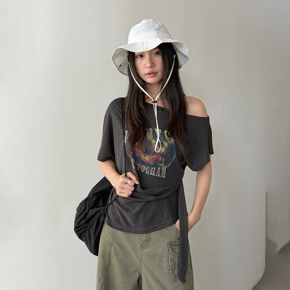 【LD11353】美式街頭微性感💋字母印花綁帶斜肩修身短袖T恤上衣260622