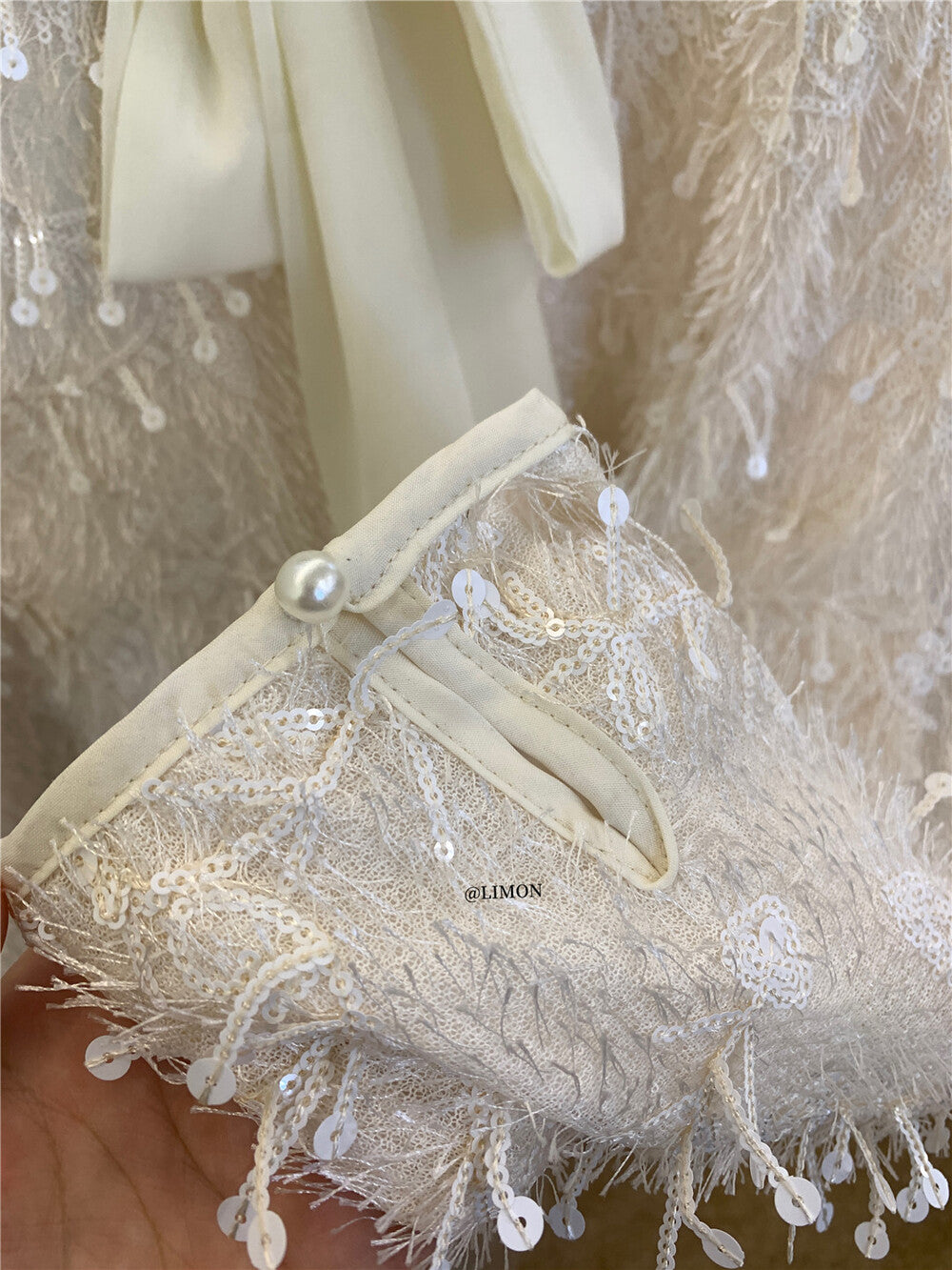【L1306】實拍2026早春法式重工亮片羽毛蕾絲上衣（有內襯）251229