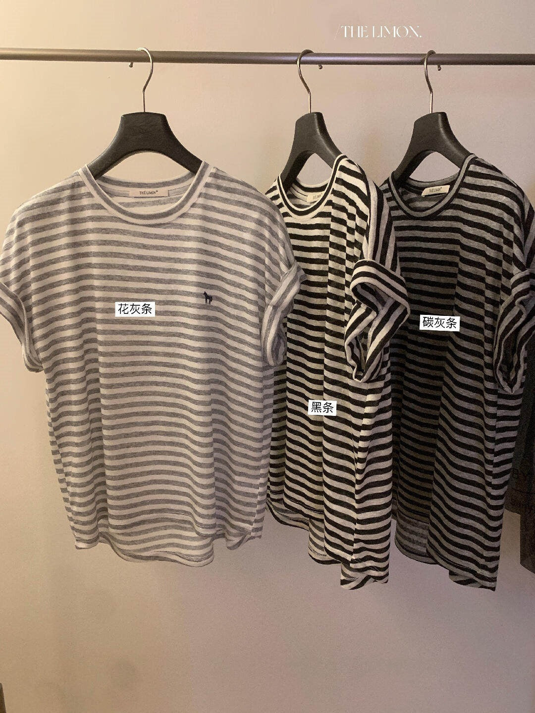 【L10695】韓系復古學院風🐎百搭親膚條紋小馬刺繡圓領短袖T恤260526