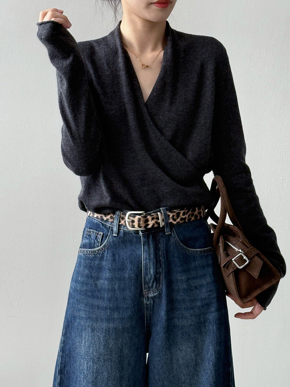 【Y218】實拍法式高級感交叉長袖針織衫(羊毛5%)251016