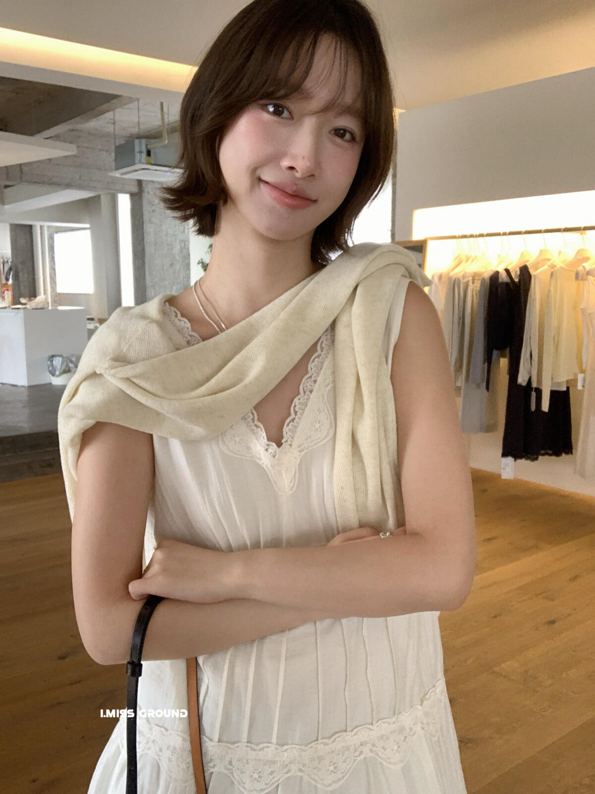 【LR70960】實拍imiss修身顯瘦！氣質蕾絲花邊V領棉麻洋裝260305