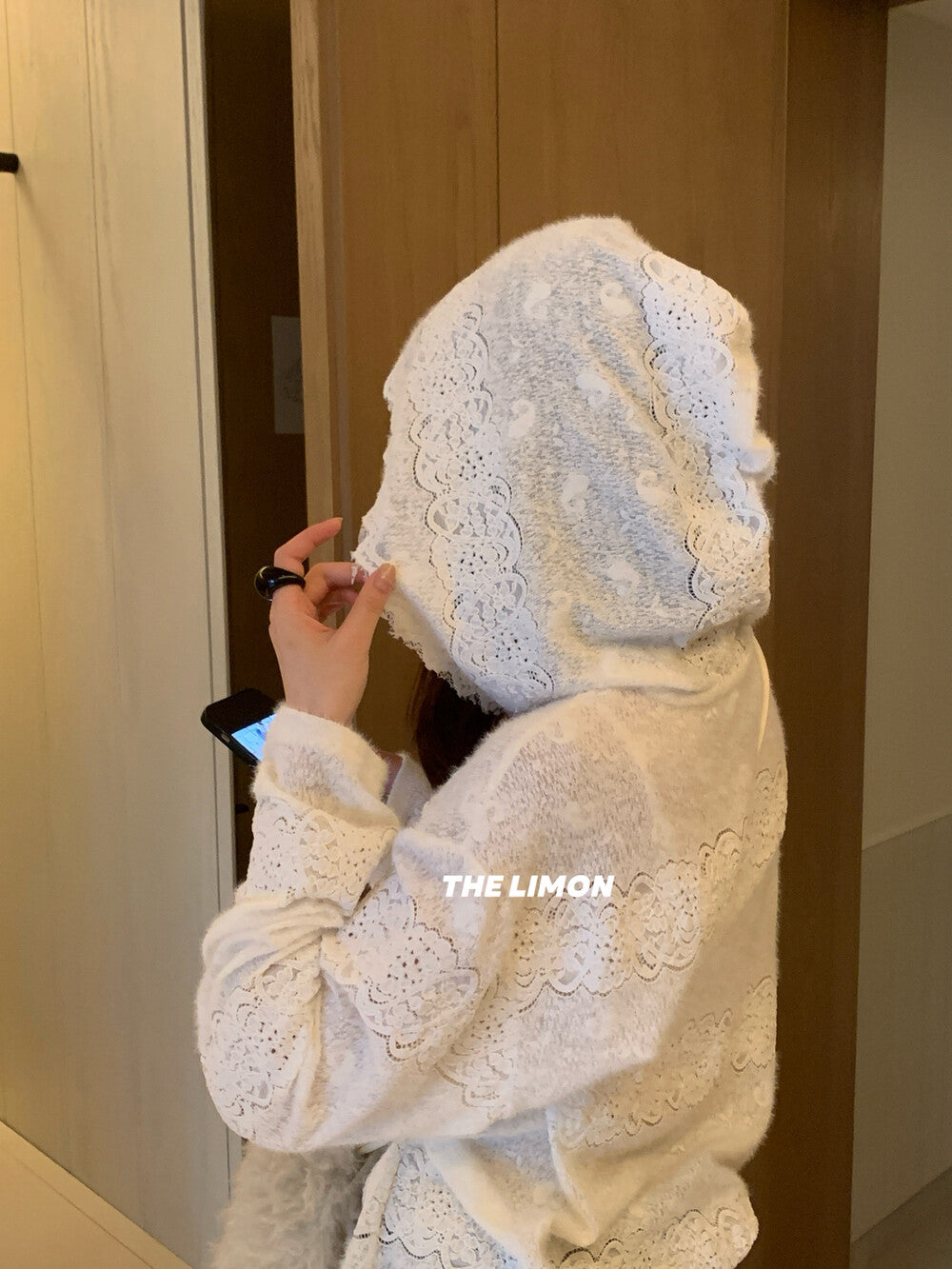 【L9359】實拍檸檬秋冬重工鈎花蕾絲寬鬆連帽蕾絲衫251117