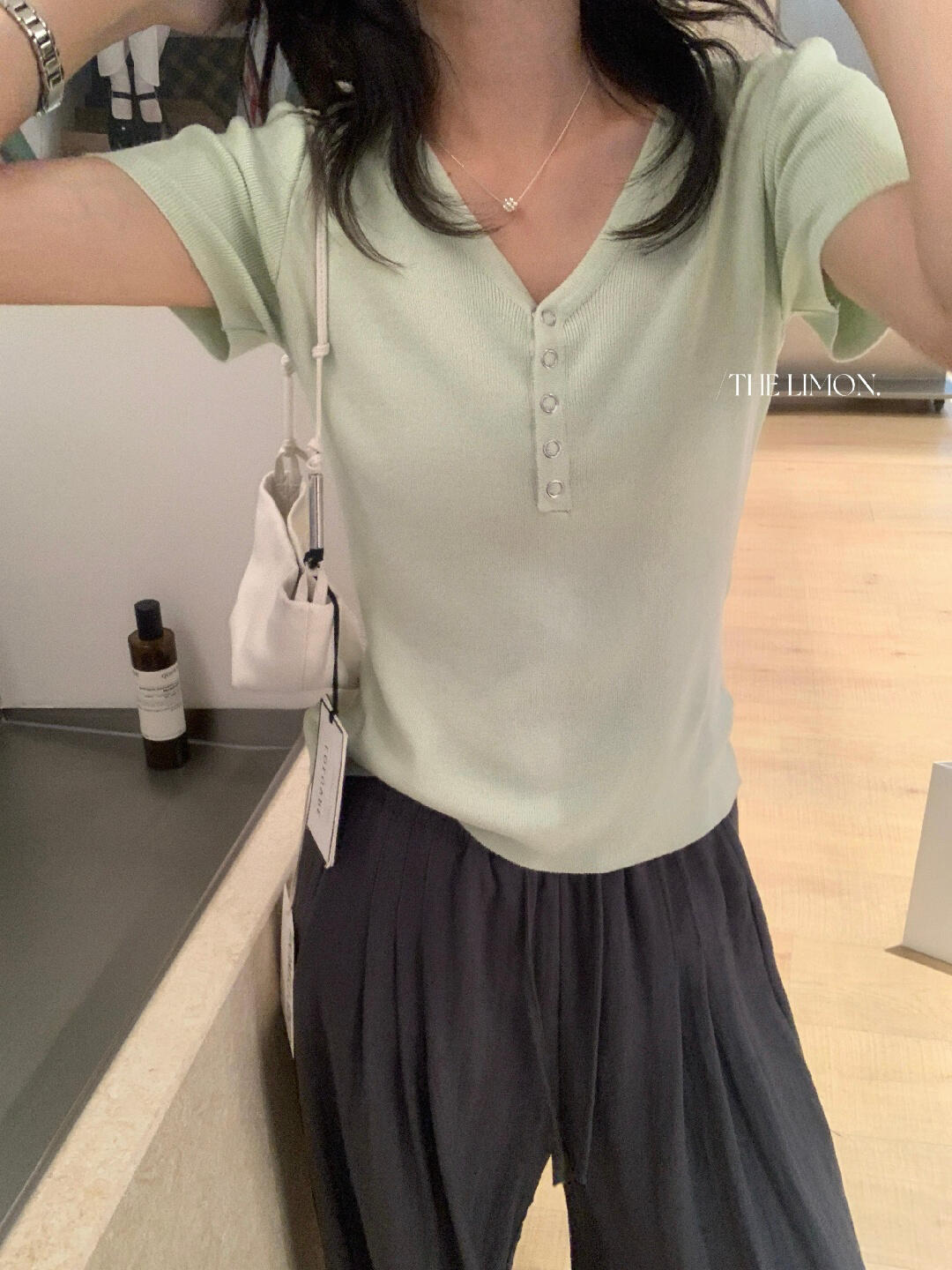 【LSC1096】實拍檸檬夏日透氣涼感🧊冰絲材質修身顯瘦V領短袖針織上衣260408