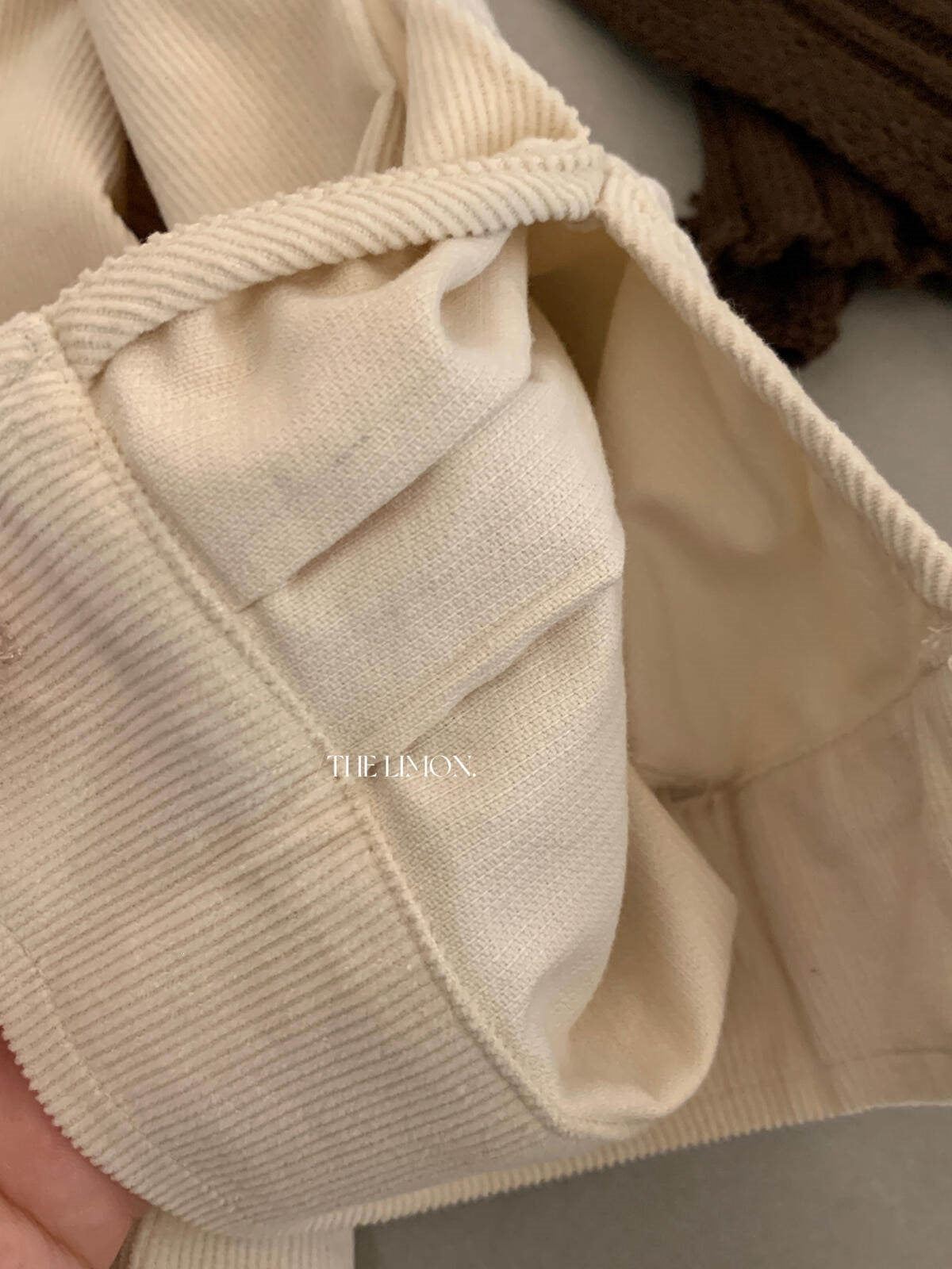 【L11515】燈芯絨縮腰長袖襯衫＋針織披肩圍巾261013
