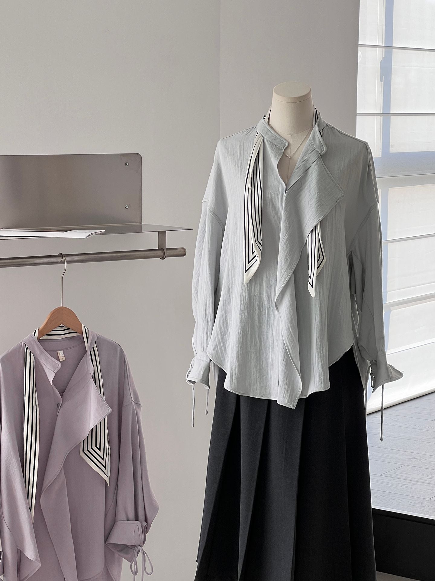 【cimz1766】實拍春日小蒼蘭🌸浪漫輕法式附絲巾綁帶寬鬆百搭襯衫260311