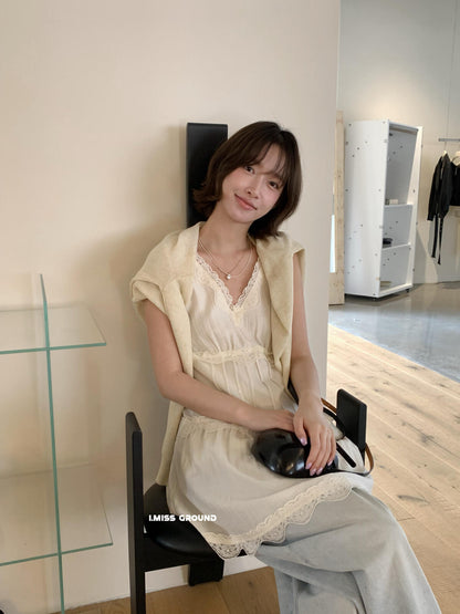 【LR70960】實拍imiss修身顯瘦！氣質蕾絲花邊V領棉麻洋裝260305