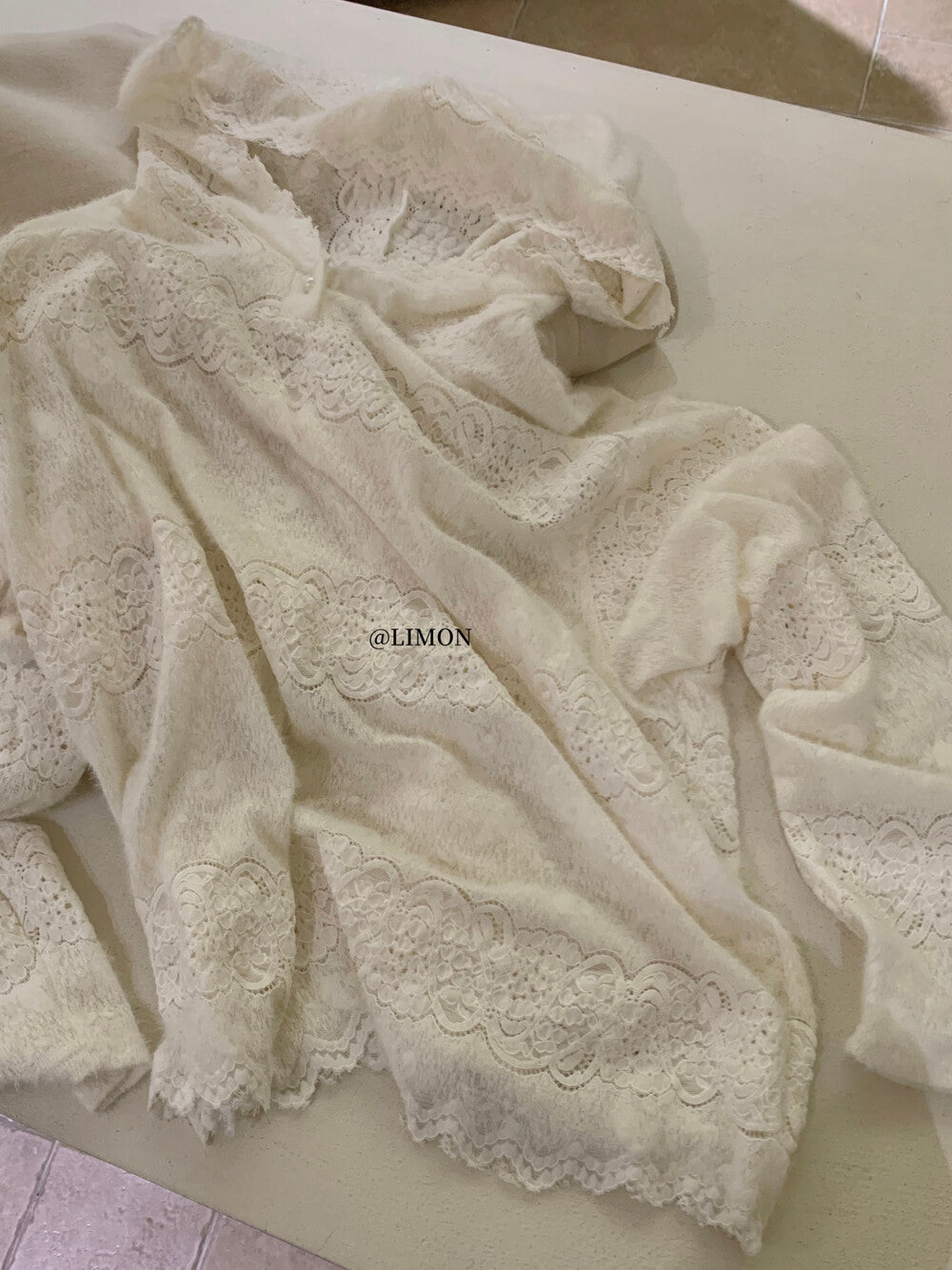 【L9359】實拍檸檬秋冬重工鈎花蕾絲寬鬆連帽蕾絲衫251117