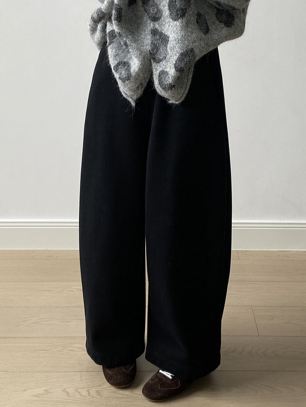 【Y82672】 實拍簡約寬鬆加絨保暖闊腿衛褲251023