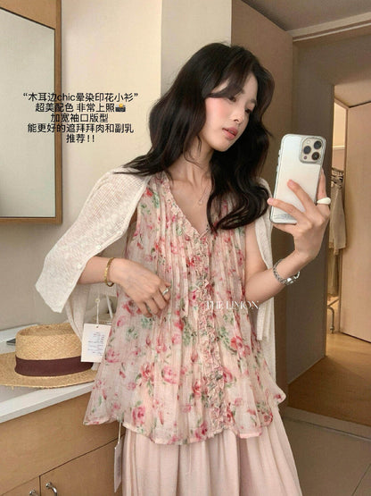 【L10605】法式溫柔浪漫🌹玫瑰暈染印花木耳邊V領無袖背心上衣260511