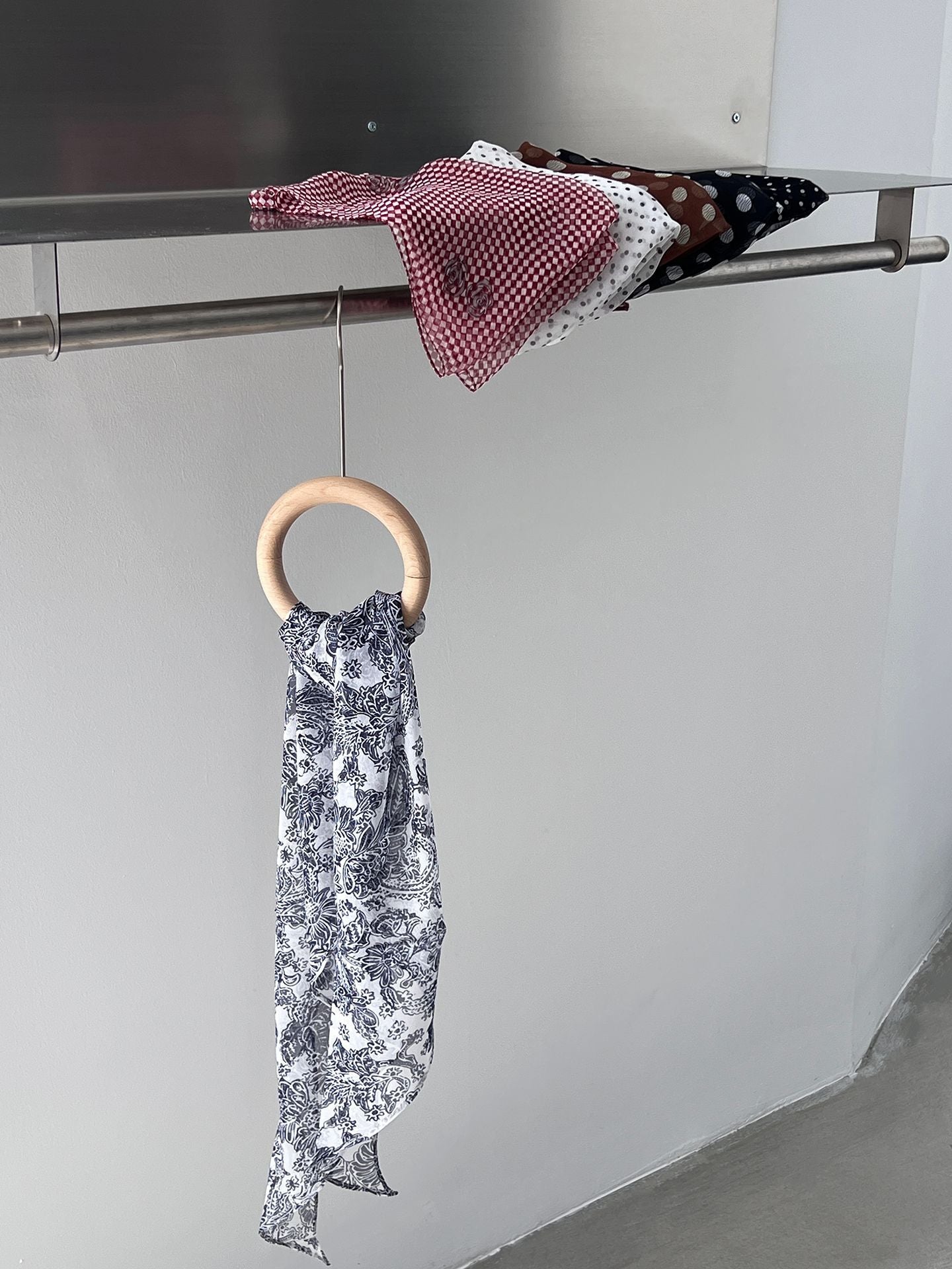 【cimzW807】 法式复古高级感絲巾髮帶綁脖多用途絲巾260319