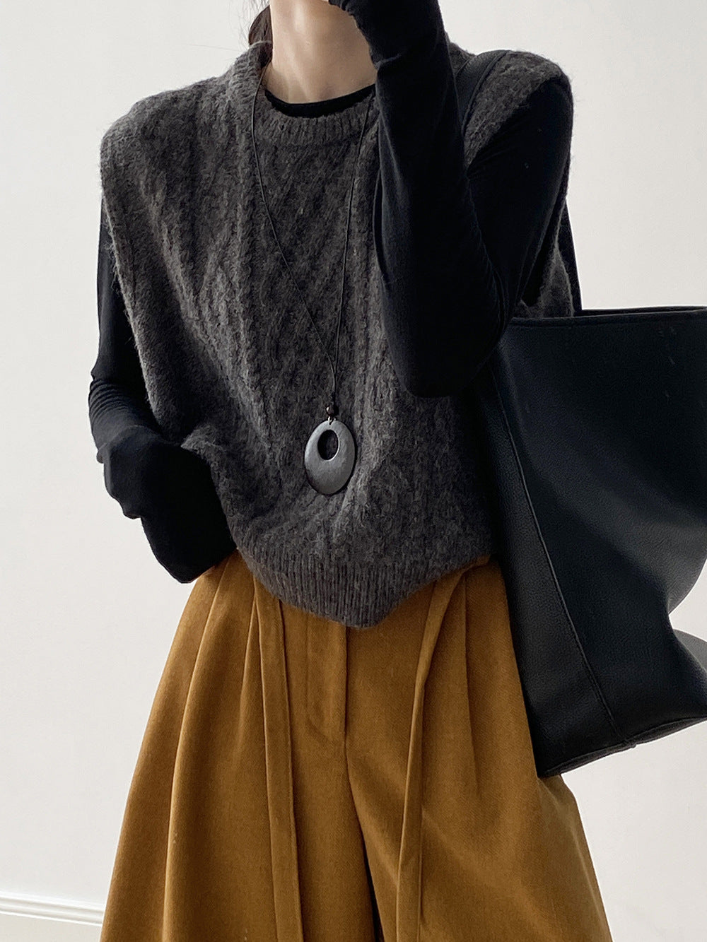 【YP2617】 實拍圓領麻花軟糯針織背心251023