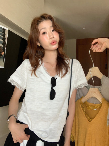 【L10236】韓系甜美仙氣🤍蕾絲拼接寬鬆顯瘦V領短袖T恤260428