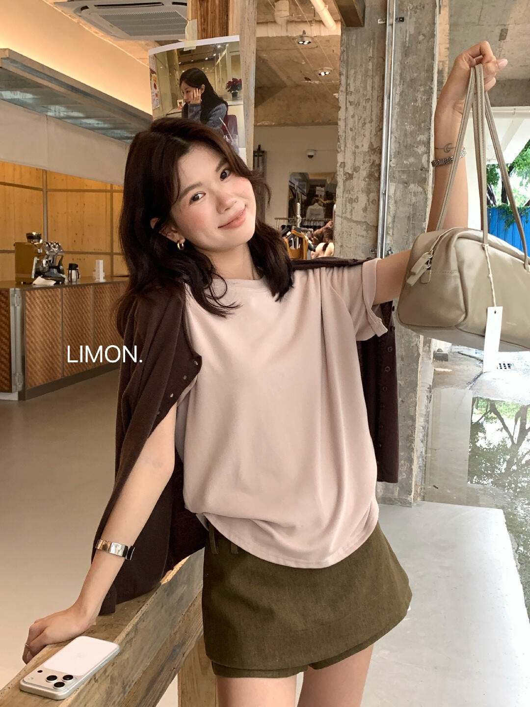 【L11059】檸檬早秋韓系簡約後背虛線小馬刺繡寬圓領寬鬆短袖T恤260728