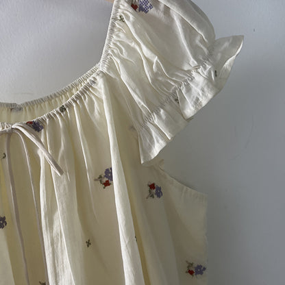 【LD11398】溫柔甜美仙女系🌸韓系氣質刺繡綁帶一字領短袖上衣/襯衫260720