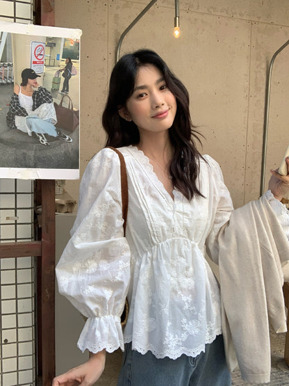 【L10108】實拍檸檬家法式少女感仙氣🌸重工V領刺繡設計泡泡袖白色襯衫260330