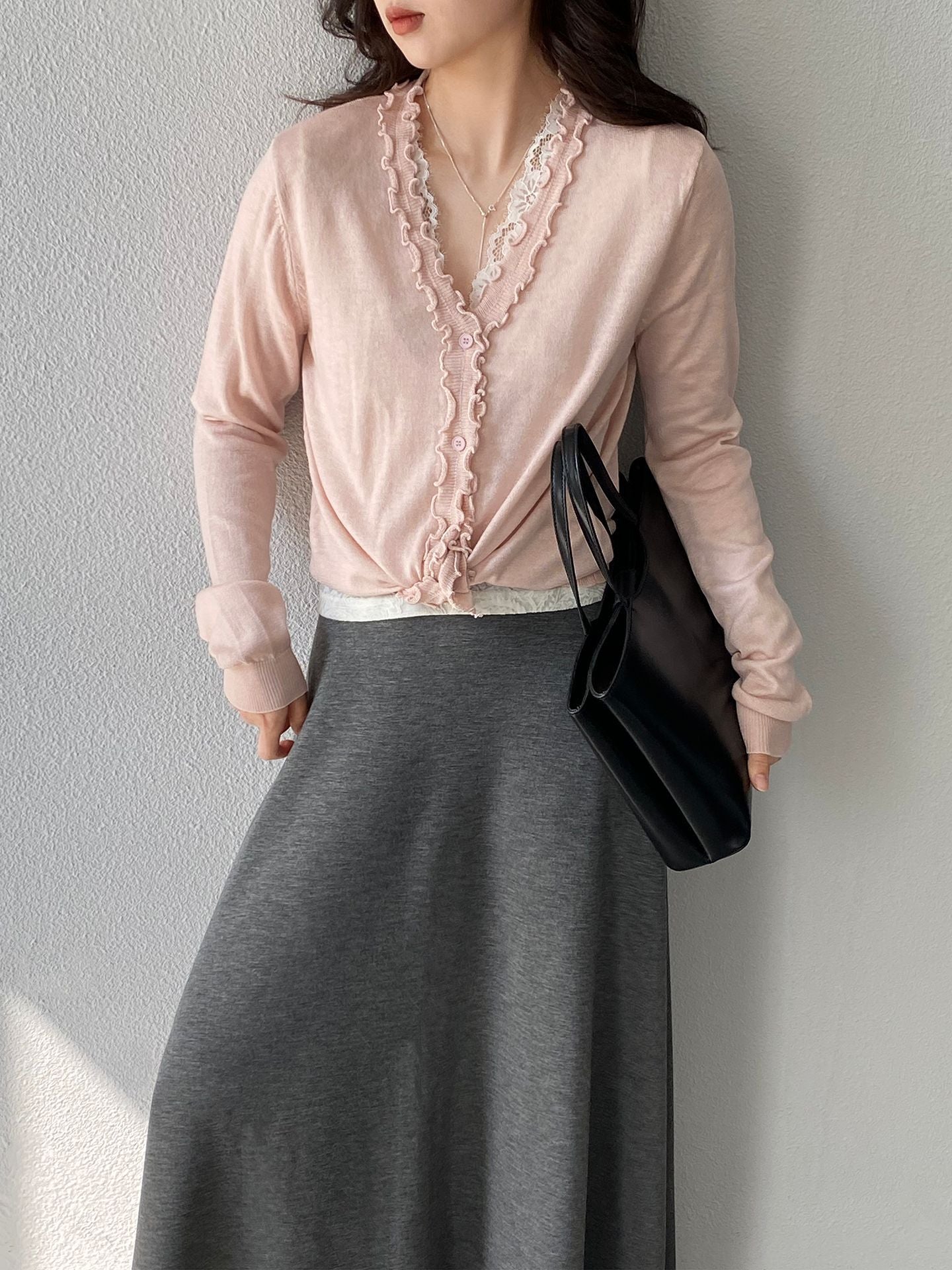 【cimz5643】韓系清新氧氣感🍃寬鬆顯瘦木耳邊V領花邊薄款針織上衣260319