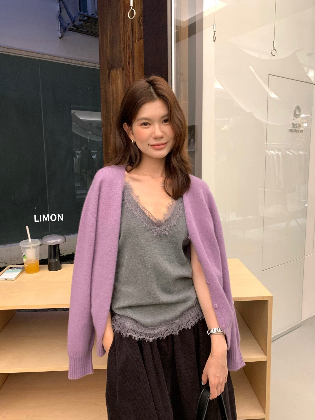 【LNM8600】檸檬家羊毛100%鬆軟慵懶・V領短版針織外套260909
