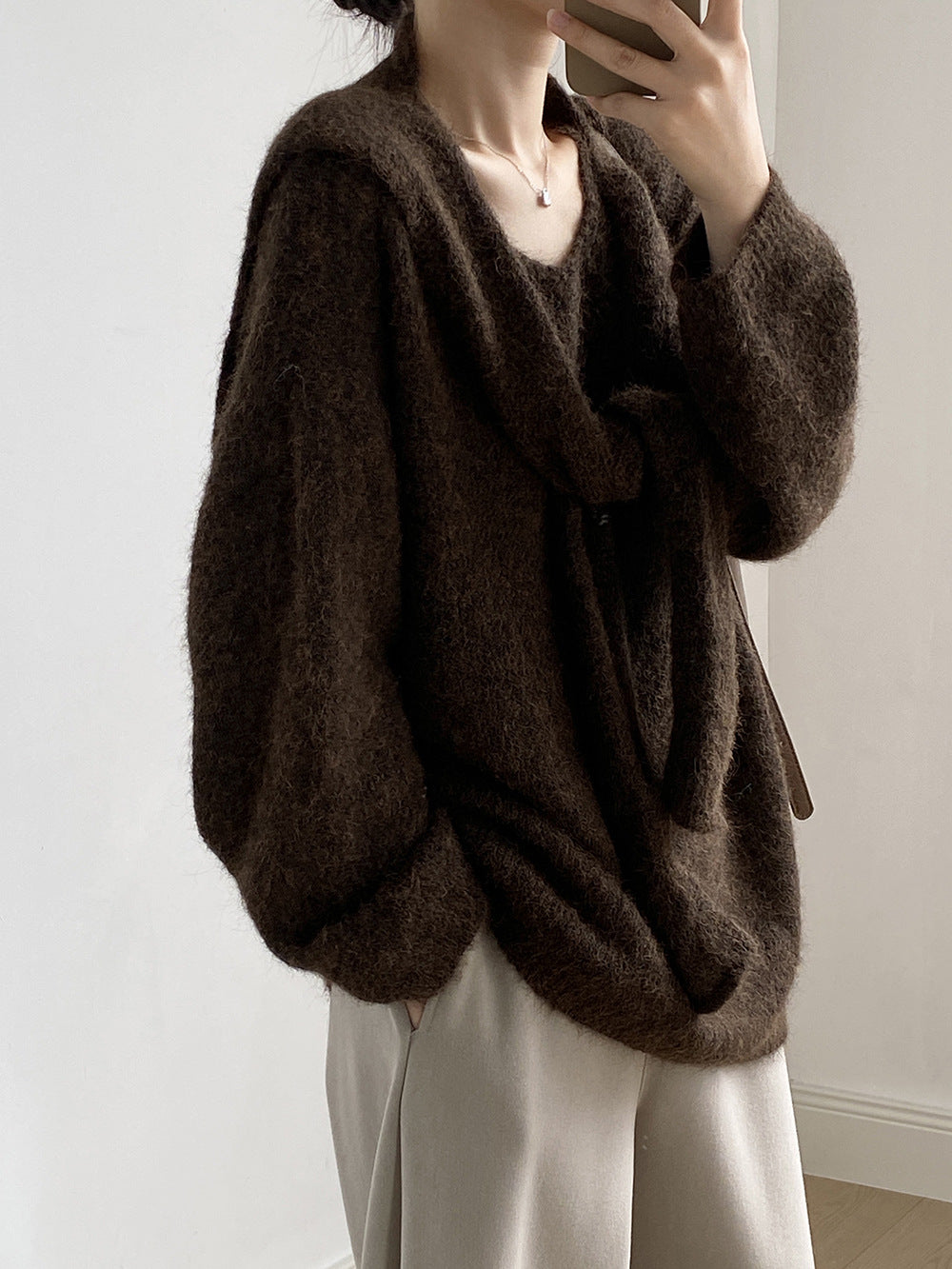 【Y25805】 實拍溫柔軟糯V領毛衣+針織披肩(含羊毛3％）251023