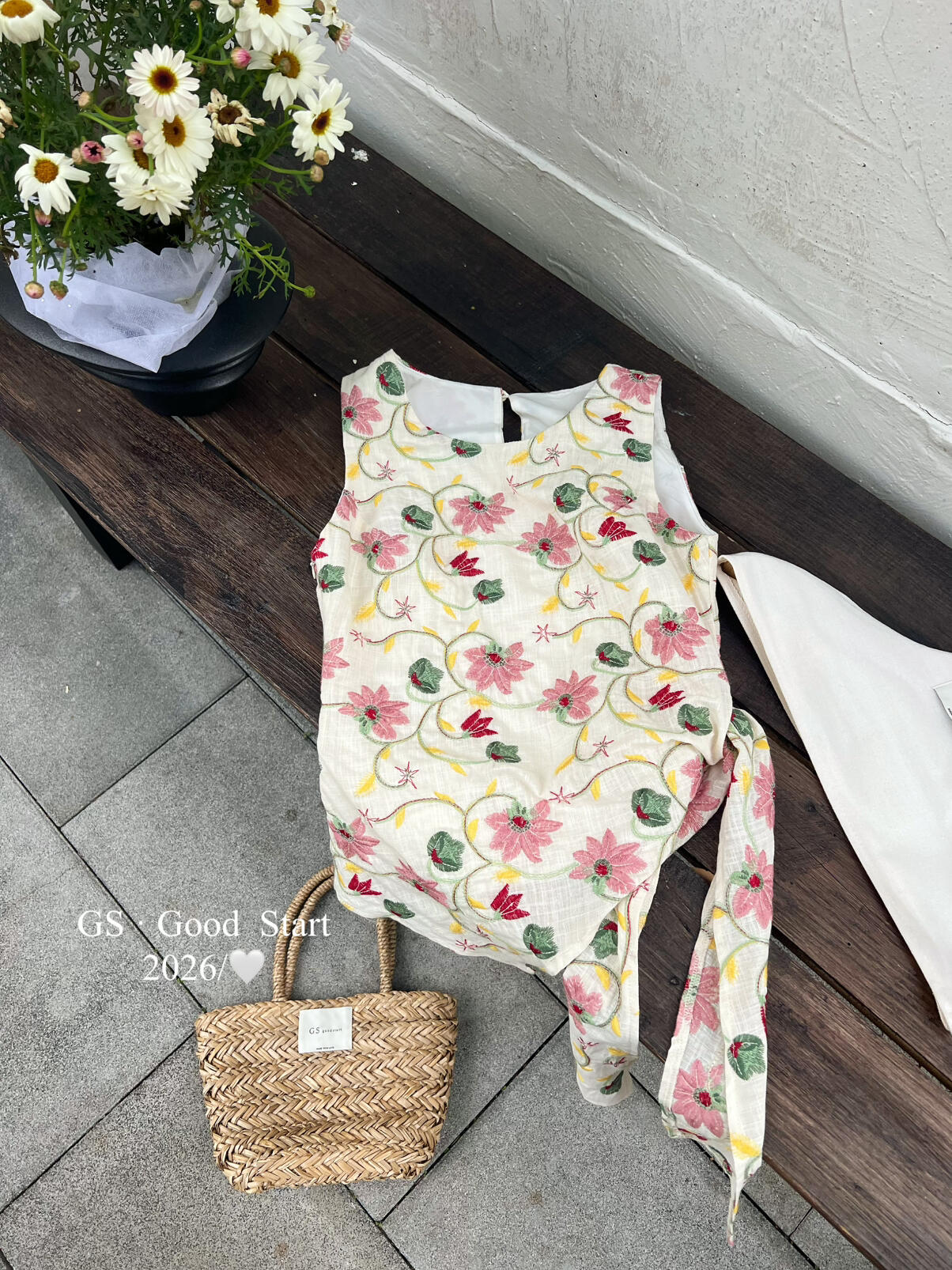 【L818W】甜美初戀少女感✨精緻重工刺繡不規則修身無袖背心260518