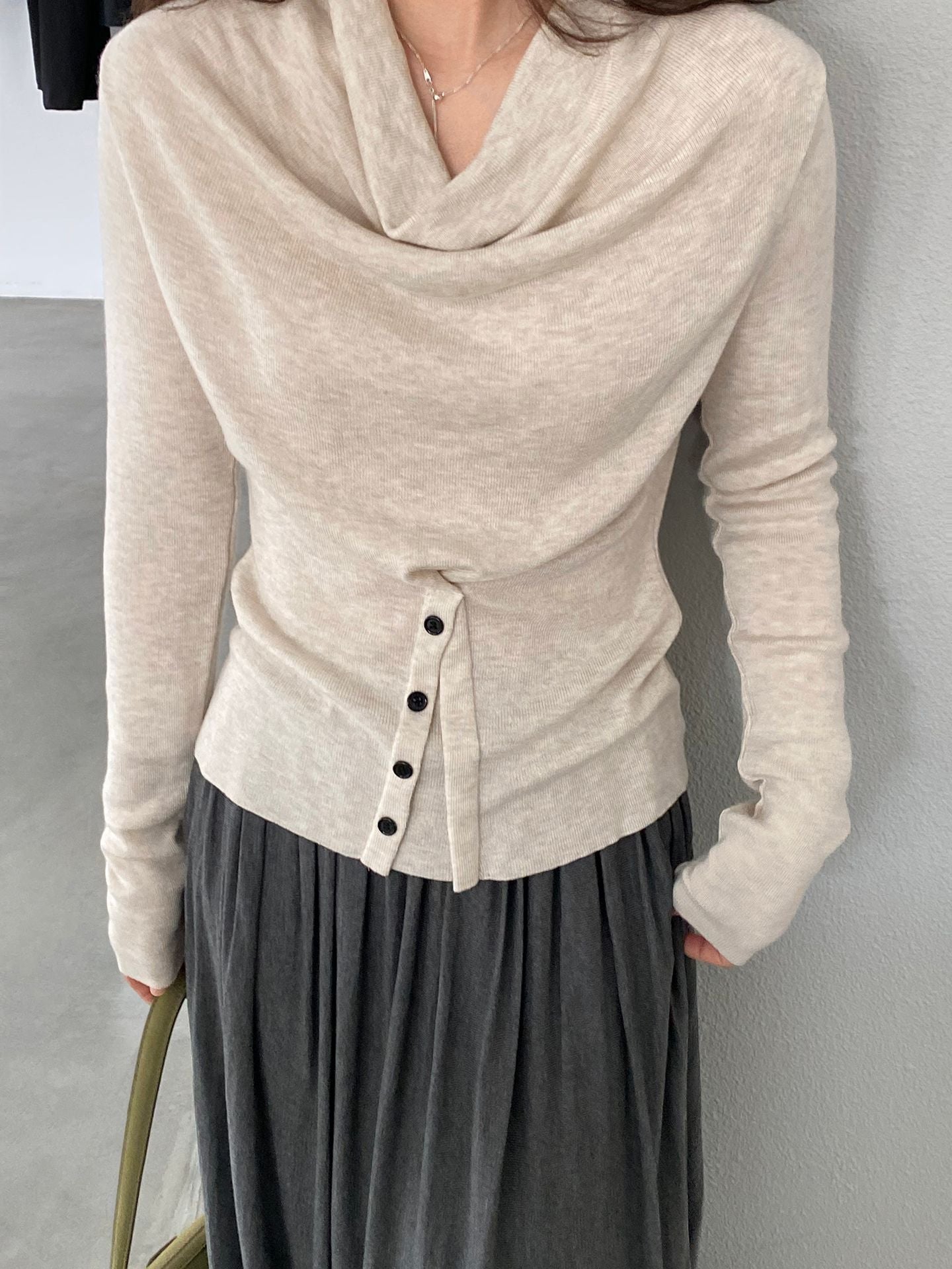 【cimzM946】氣質慵懶超顯白✨設計感垂墜領一字肩露肩顯瘦針織上衣260319