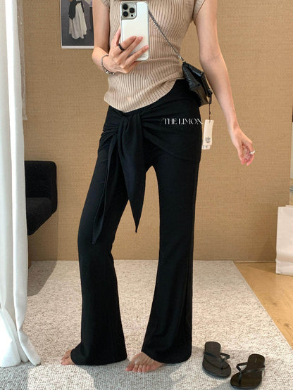 【L10599】層次感穿搭必備👖韓系百搭修身垂墜感微喇叭休閒褲(附外搭裙)260511