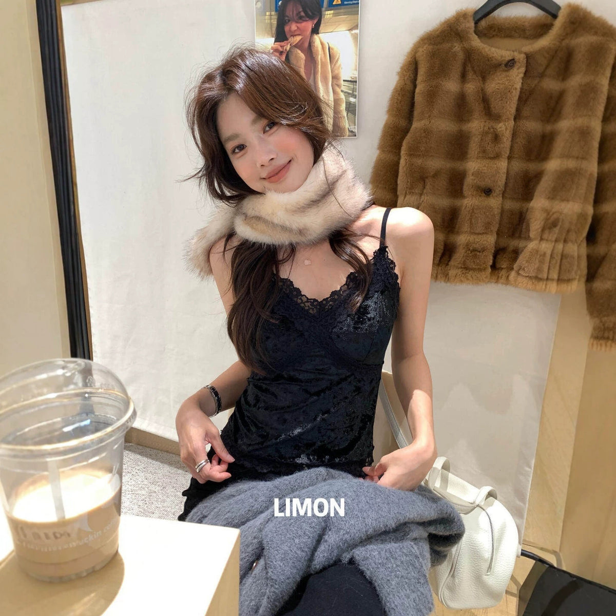 【LDTM1990】檸檬家蕾絲拼接絲絨細肩帶背心(含胸墊）261020