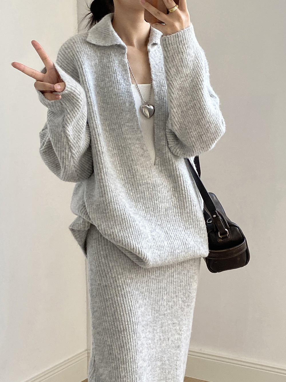 【YP680】 實拍深V慵懶毛衣＋針織長裙(含羊6%) 套裝251023