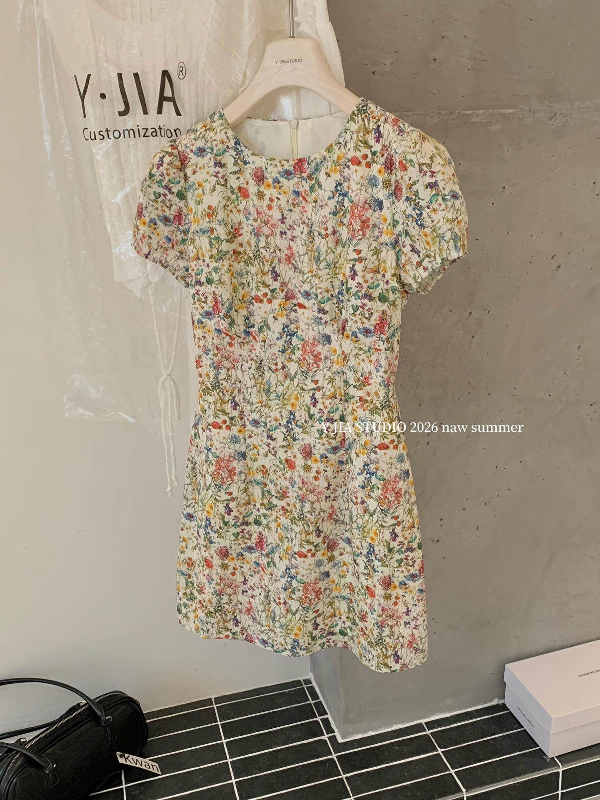 【L7038】Y.JIA法式浪漫度假風🌸復古碎花百搭收腰顯瘦圓領短版連身洋裝260602