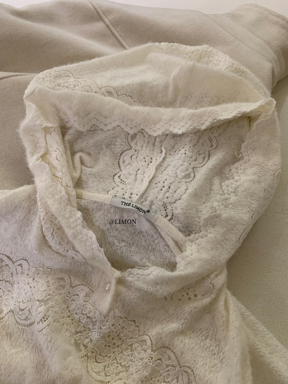 【L9359】實拍檸檬秋冬重工鈎花蕾絲寬鬆連帽蕾絲衫251117