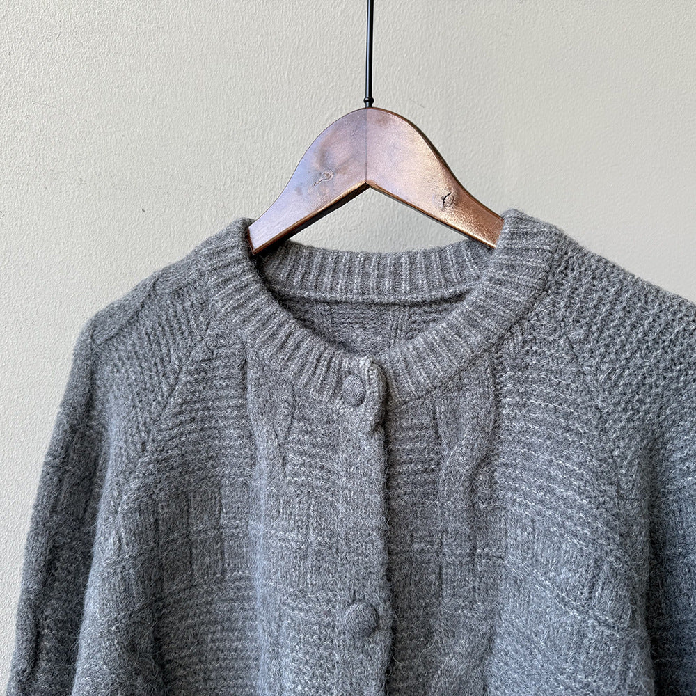 【YP2556】實拍微甜圓領包扣麻花針織外套251023