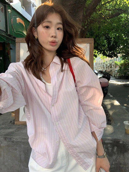 【L10122】韓系粉嫩少女感🌸慵懶風寬鬆顯瘦直條紋長袖襯衫/疊穿上衣260428