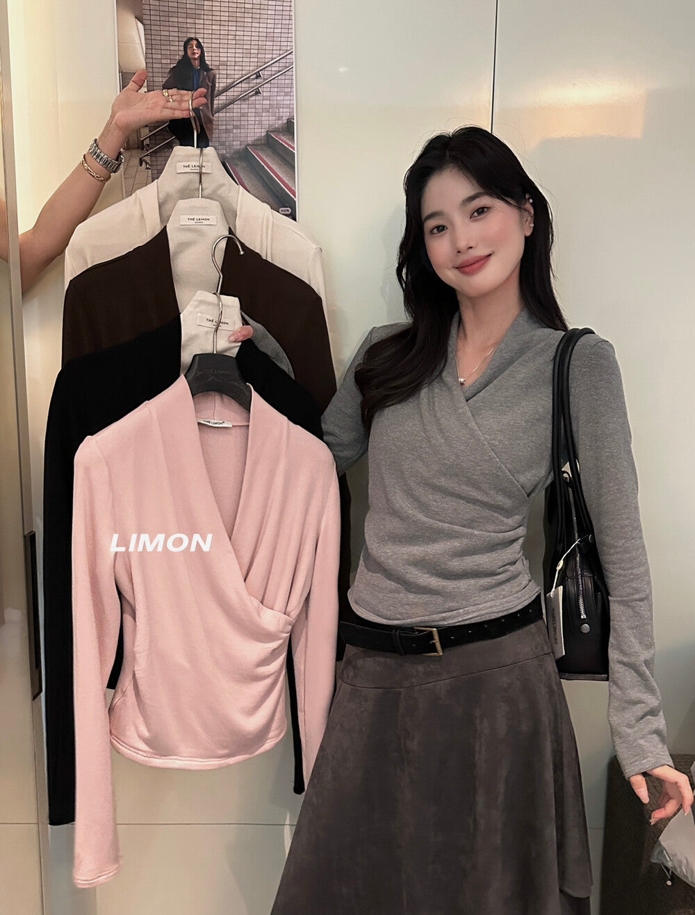 【L9312】檸檬法式簡約交叉羊絨薄绒V領長袖T恤251117