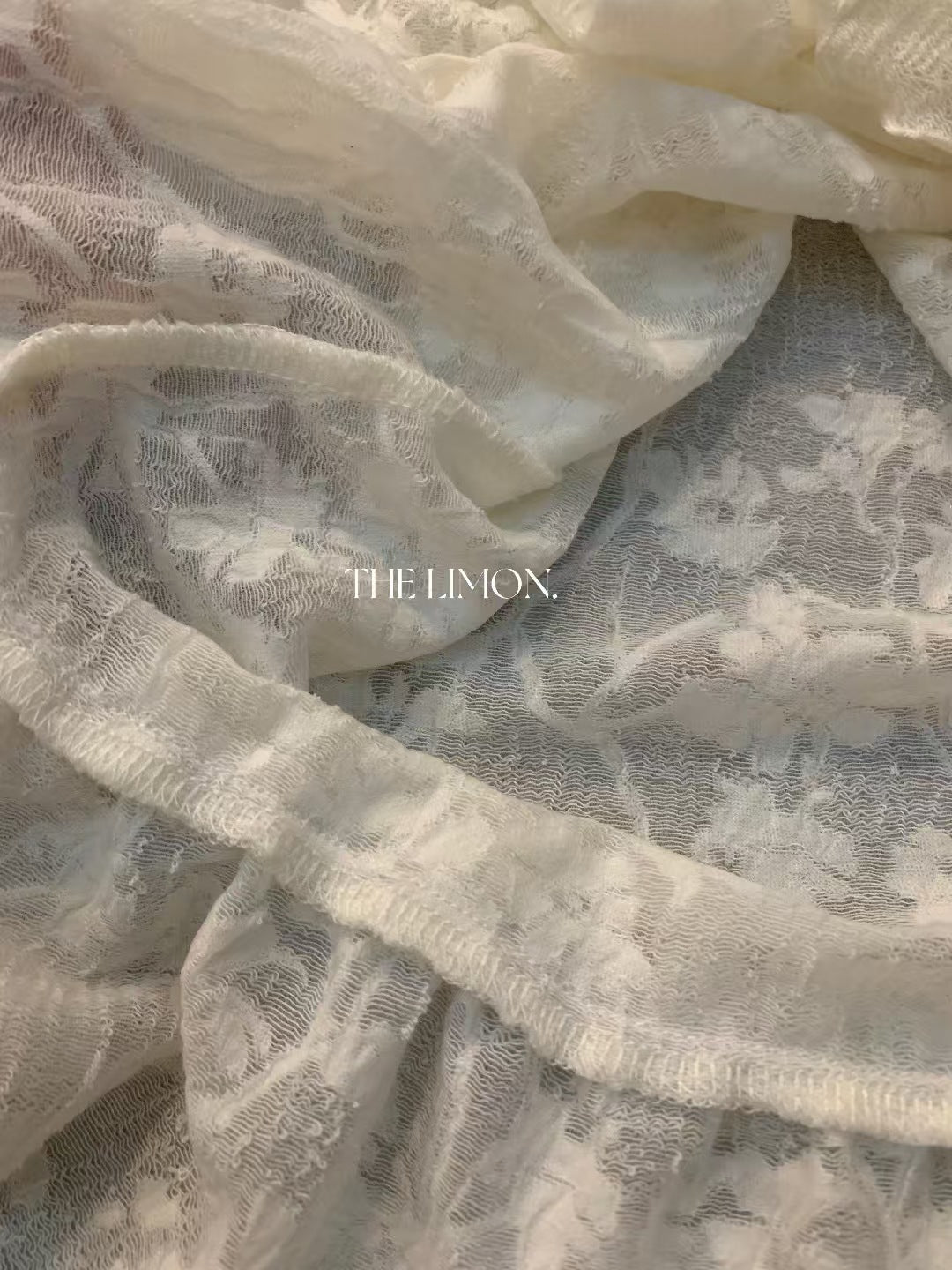 【L11206】檸檬家精緻微透・重工網紗蕾絲內搭上衣260909