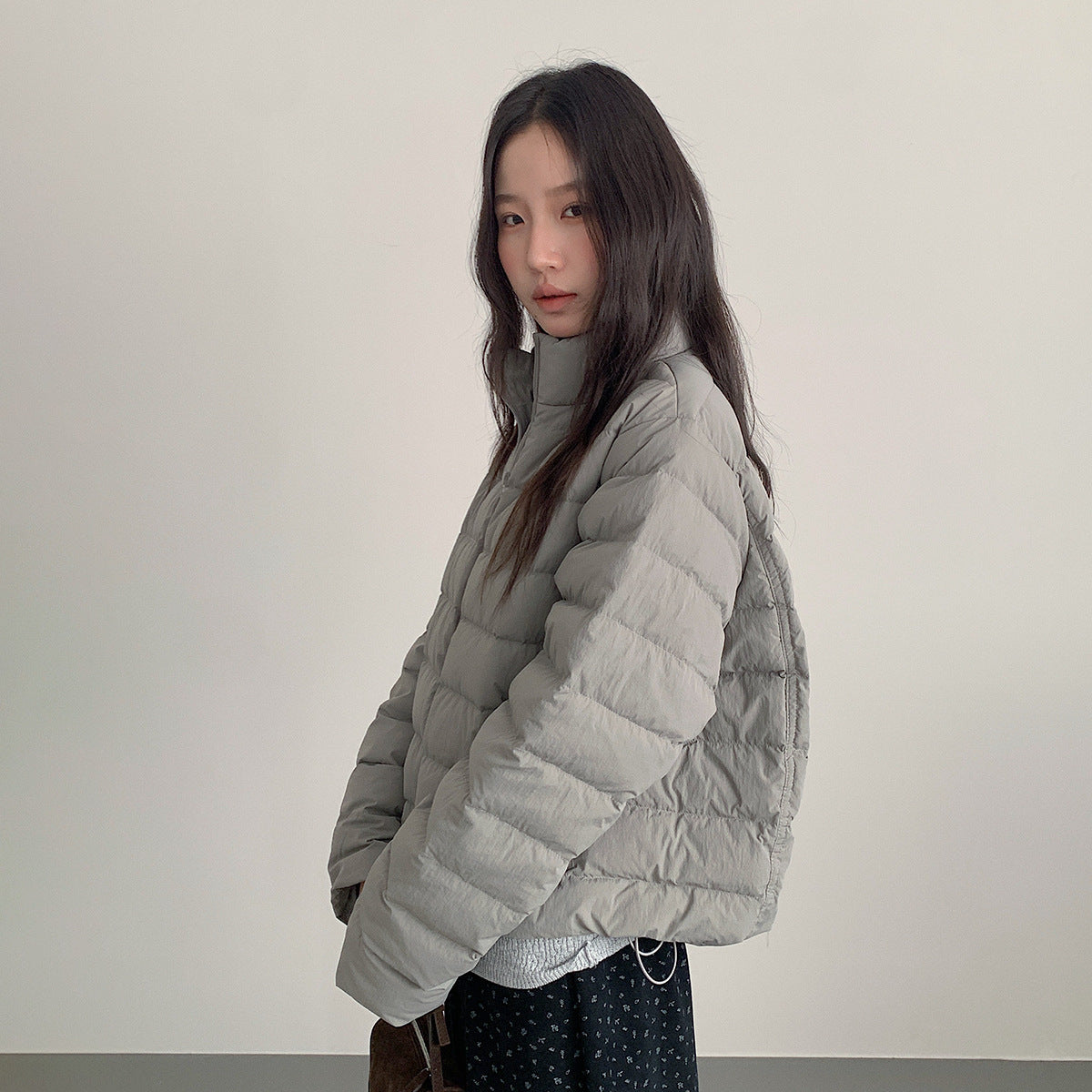 【LD11067】實拍簡約設計保暖立領含絨棉服外套（白鴨絨50%)
251209