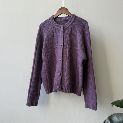 【YP2556】實拍微甜圓領包扣麻花針織外套251023