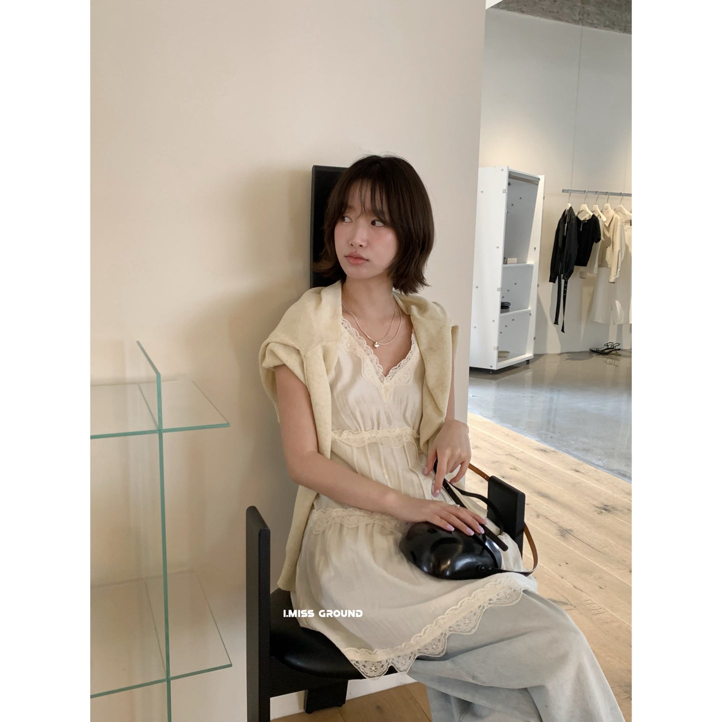 【LR70960】實拍imiss修身顯瘦！氣質蕾絲花邊V領棉麻洋裝260305