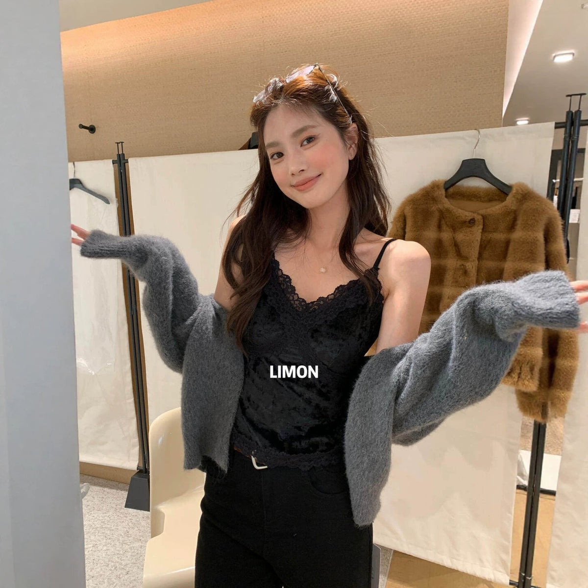 【LDTM1990】檸檬家蕾絲拼接絲絨細肩帶背心(含胸墊）261020