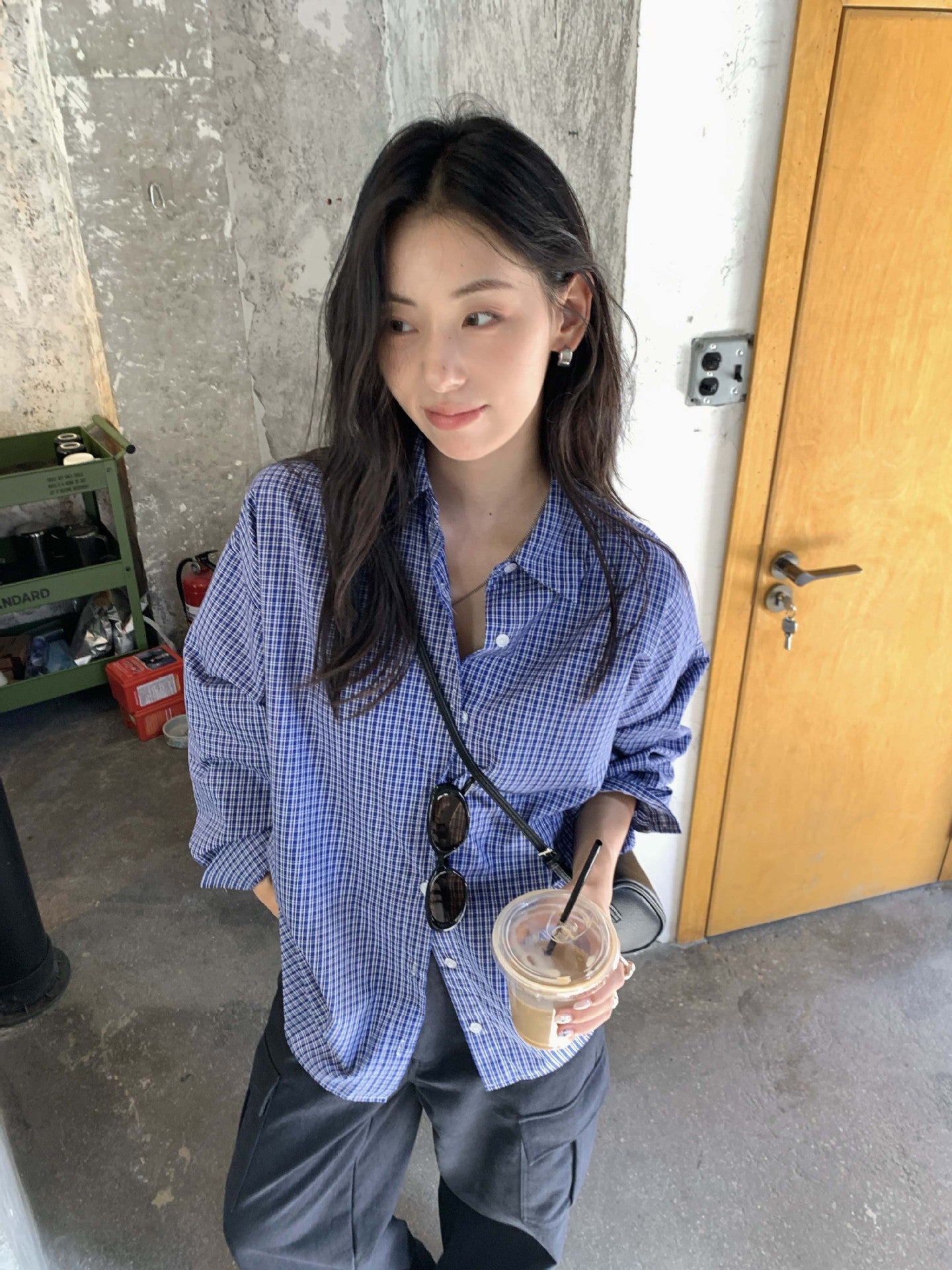 【H5401】實拍後背開叉藍色格子長袖襯衫250902