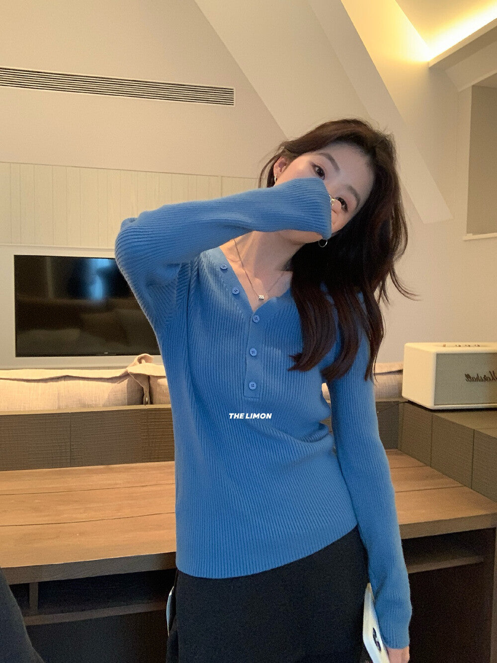 【L99909】檸檬秋冬超修身V領纽扣長袖針織衫251117