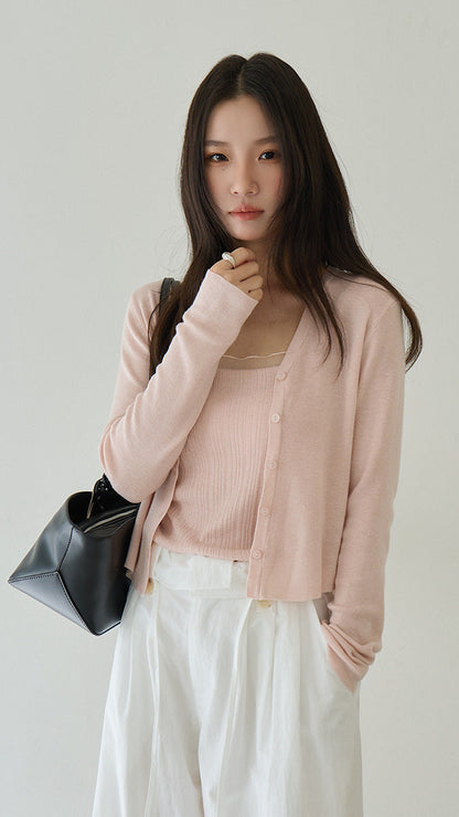 實拍仙氣顯瘦！輕薄透氣短版針織罩衫+小背心（含胸墊）套裝