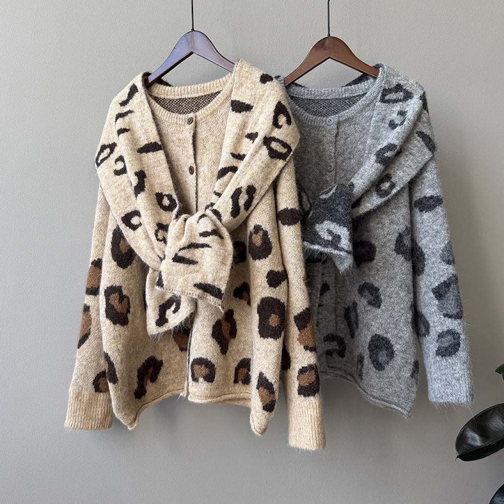 【YP2598】 實拍秋冬慵懶豹紋開衫毛衣+圍巾（含羊毛3%)251023