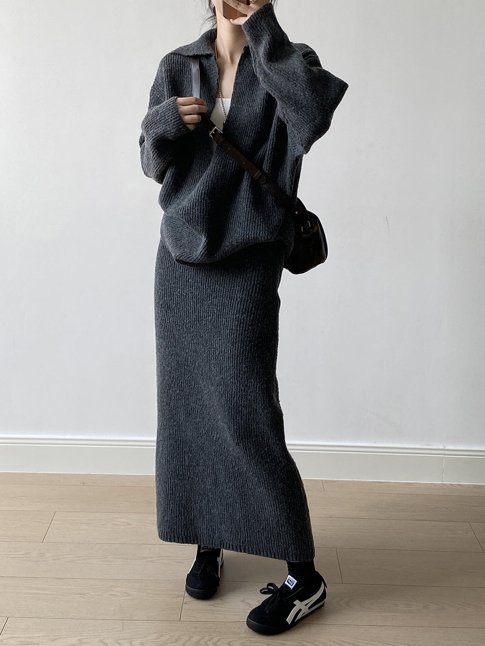 【YP680】 實拍深V慵懶毛衣＋針織長裙(含羊6%) 套裝251023