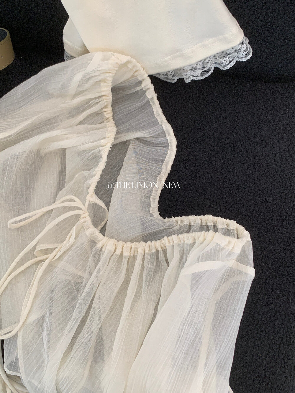 【L10331】實拍檸檬法式浪漫溫柔🌸氣質泡泡袖襯衫+蕾絲拼接細肩帶背心套裝260408