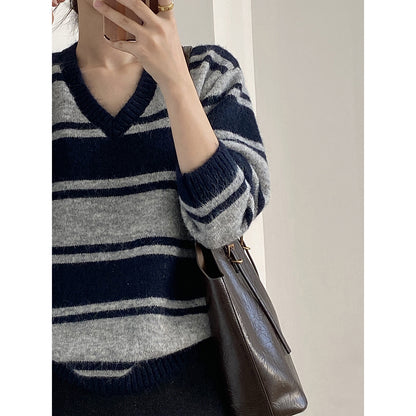 【Y25109】 實拍慵懶條紋V領毛衣＋圍巾(含羊毛3%) 251023