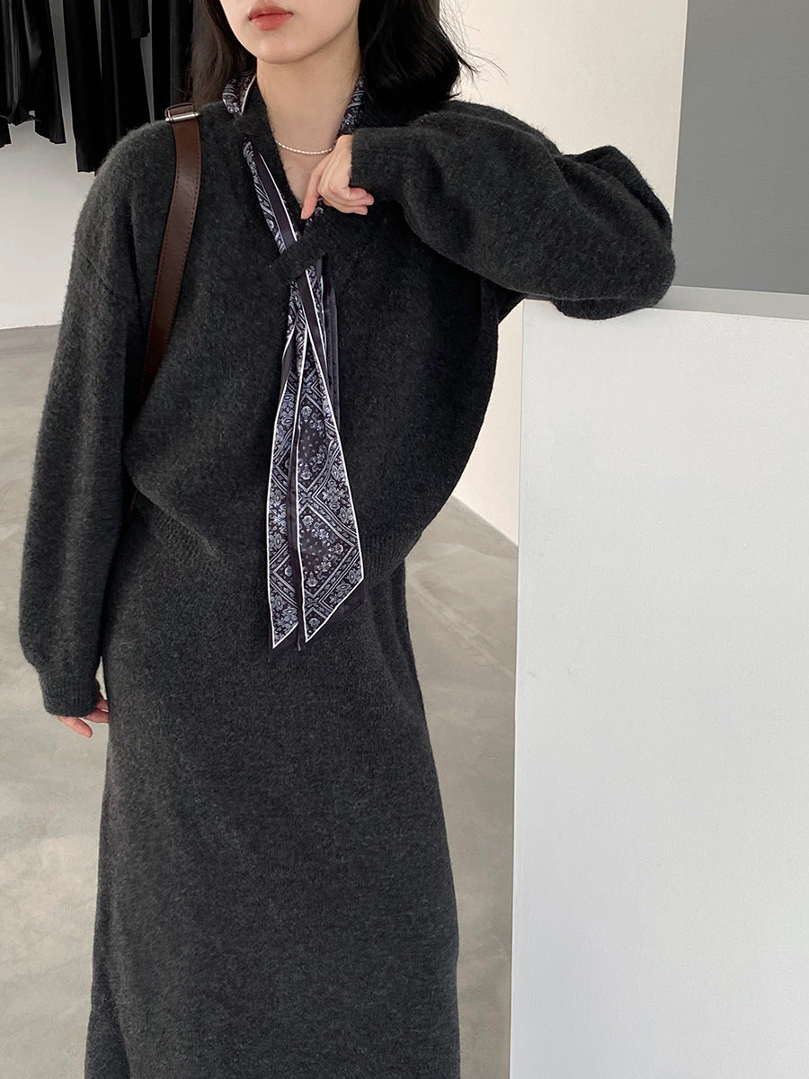 【cim823】實拍韓系軟糯短版針織毛衣+絲巾+針織長裙251030